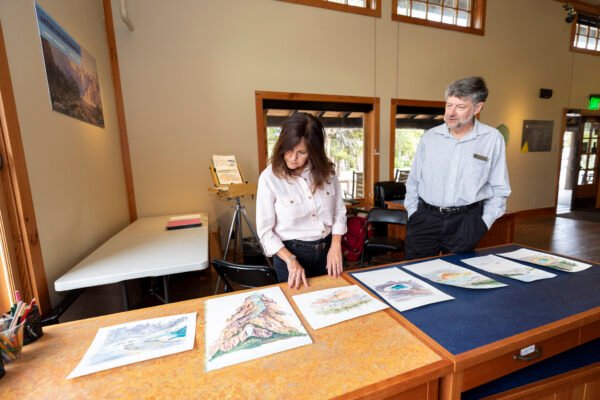 S20190613AR-0122 official White House photo